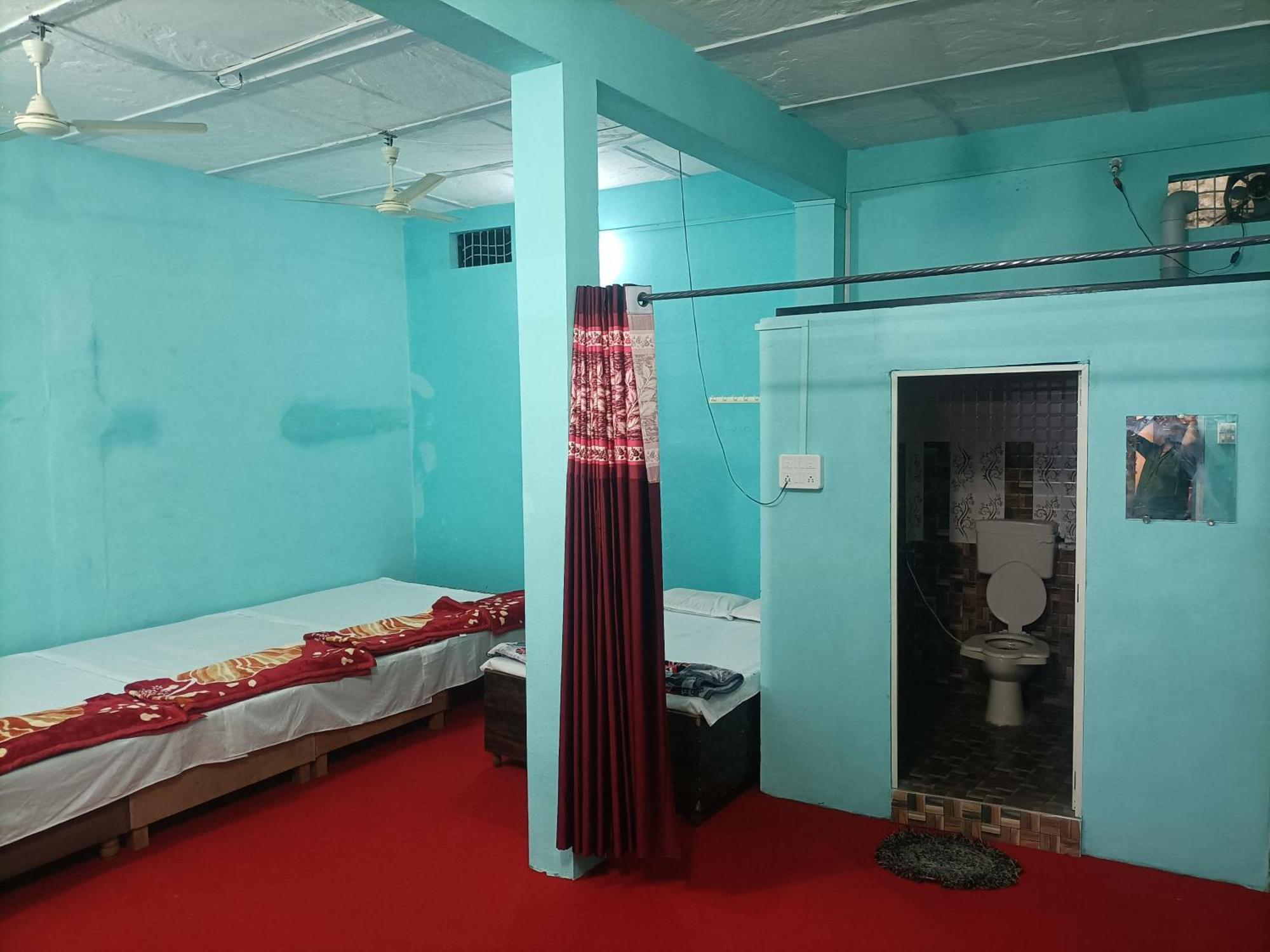 Shri Gamya Guest House Ujjain Esterno foto
